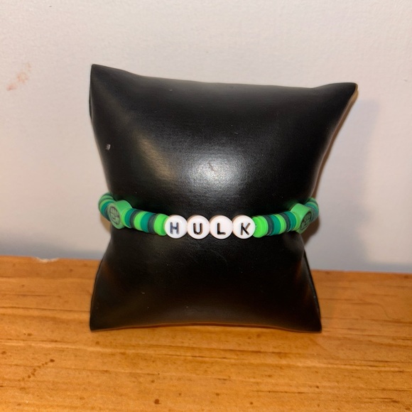 The Hulk (Superheroes) Heishi Bracelet - Picture 1 of 13